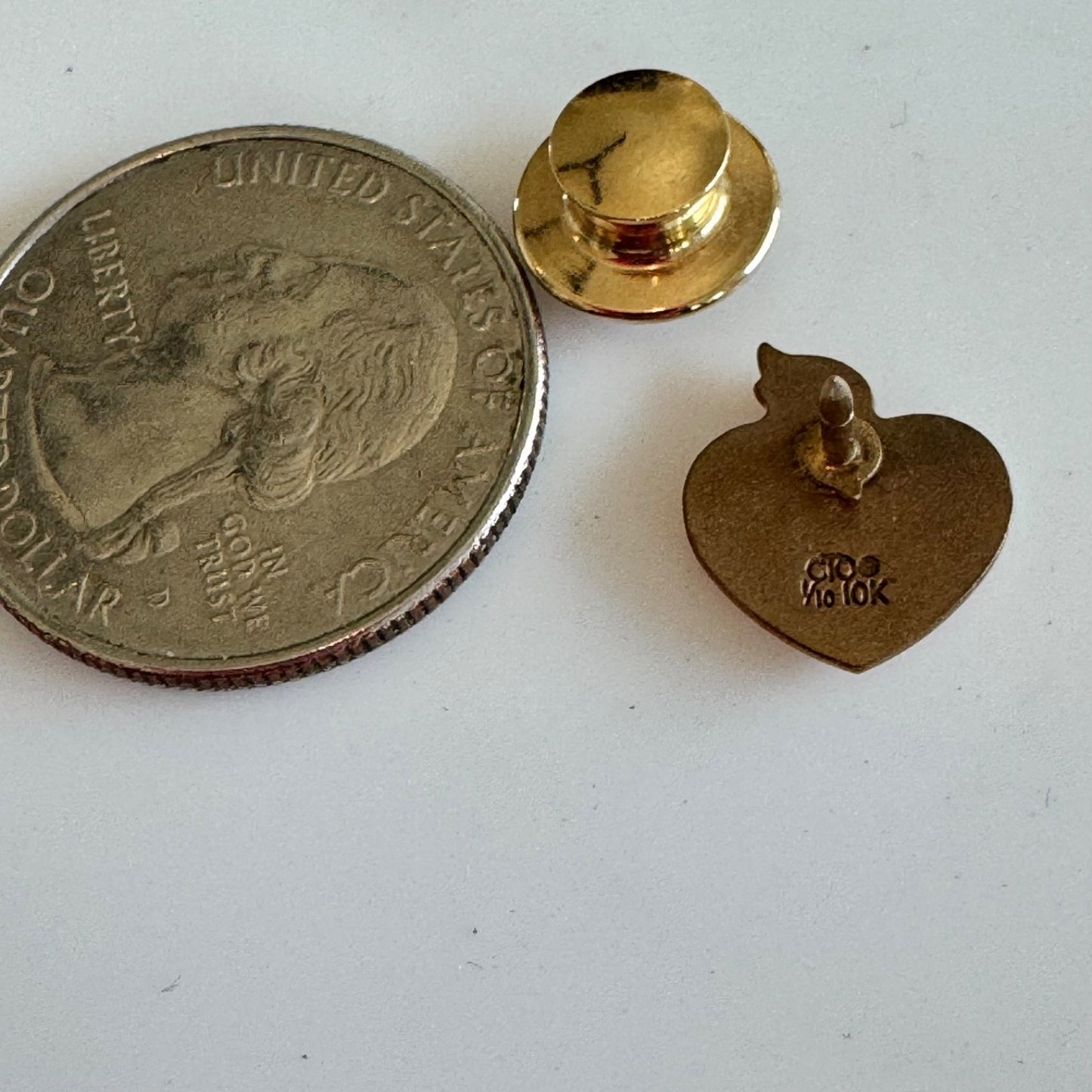 American Heart Association Gold Heart Logo Service Award Lapel Pin 1/10 10k GF