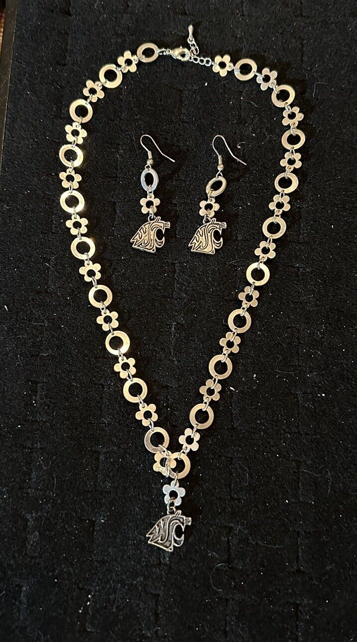 Vintage Washington State Cougars 19” Necklace and Earrings Silver Tone Flowers