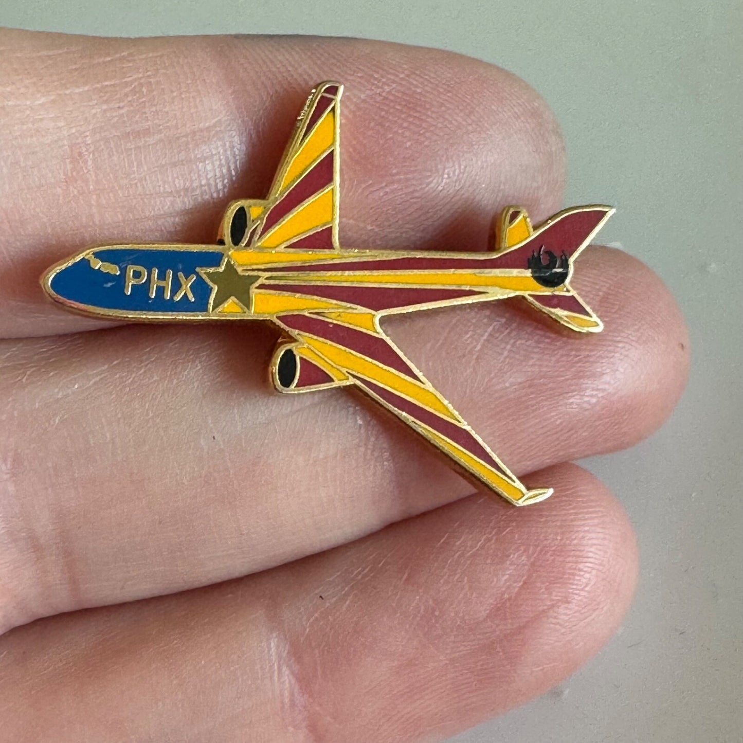 Vintage Phoenix Sky Harbor PHX Japan Airlines JAL Lapel Pin Enamel PHX