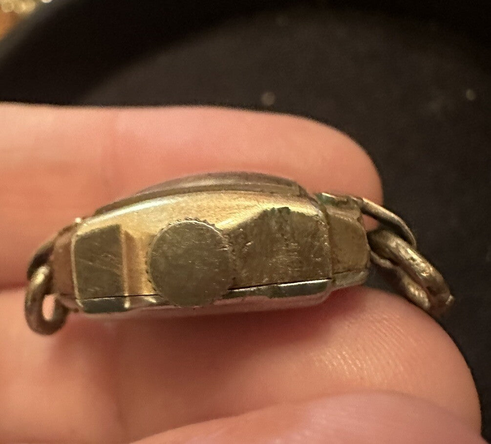 WWII Era MEDICAL CENTER Wristwatch BULOVA 17 j USA 10 k RGP 1943 Parts