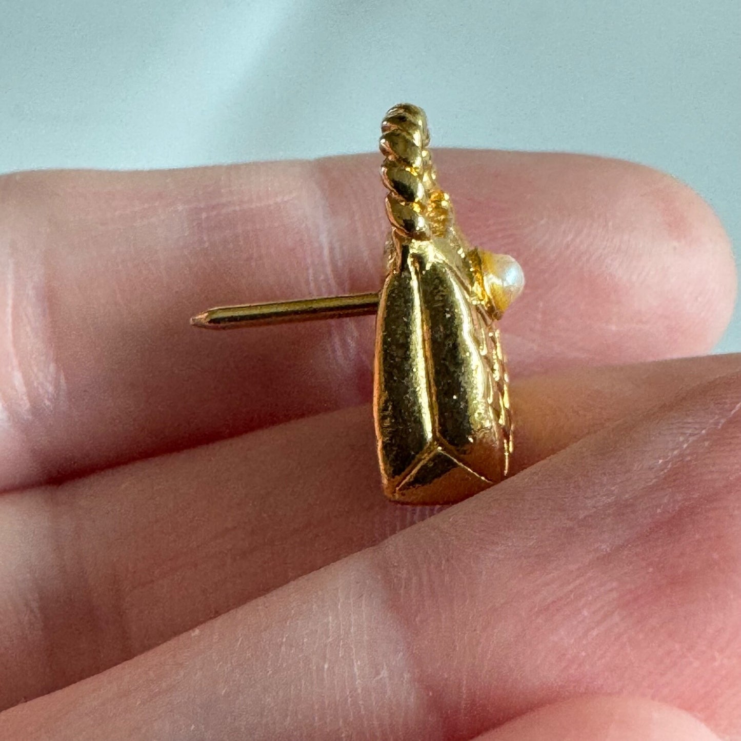 Avon Tiny Purse Scatter Pin Brooch Gold Tone Faux Pearl