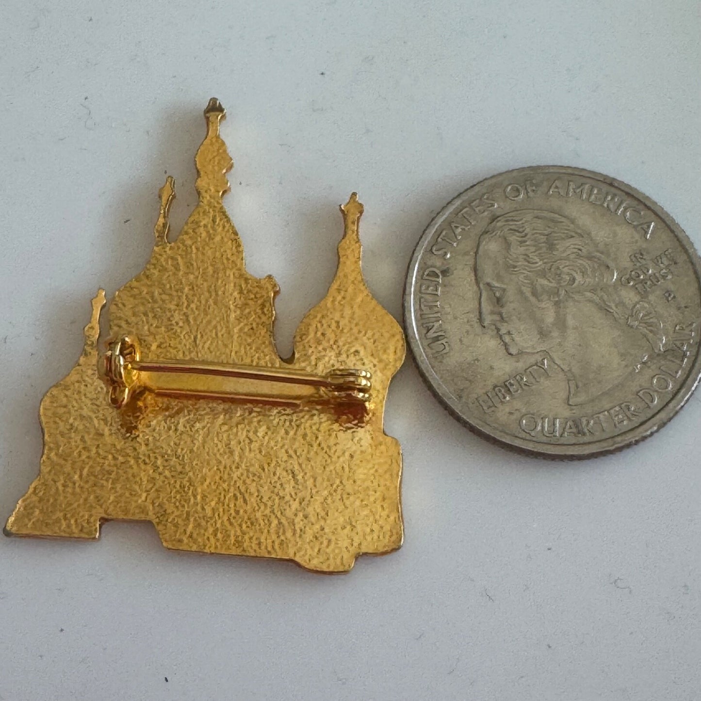 Vintage St Basils Cathedral Souvenir Tourist Lapel Pin