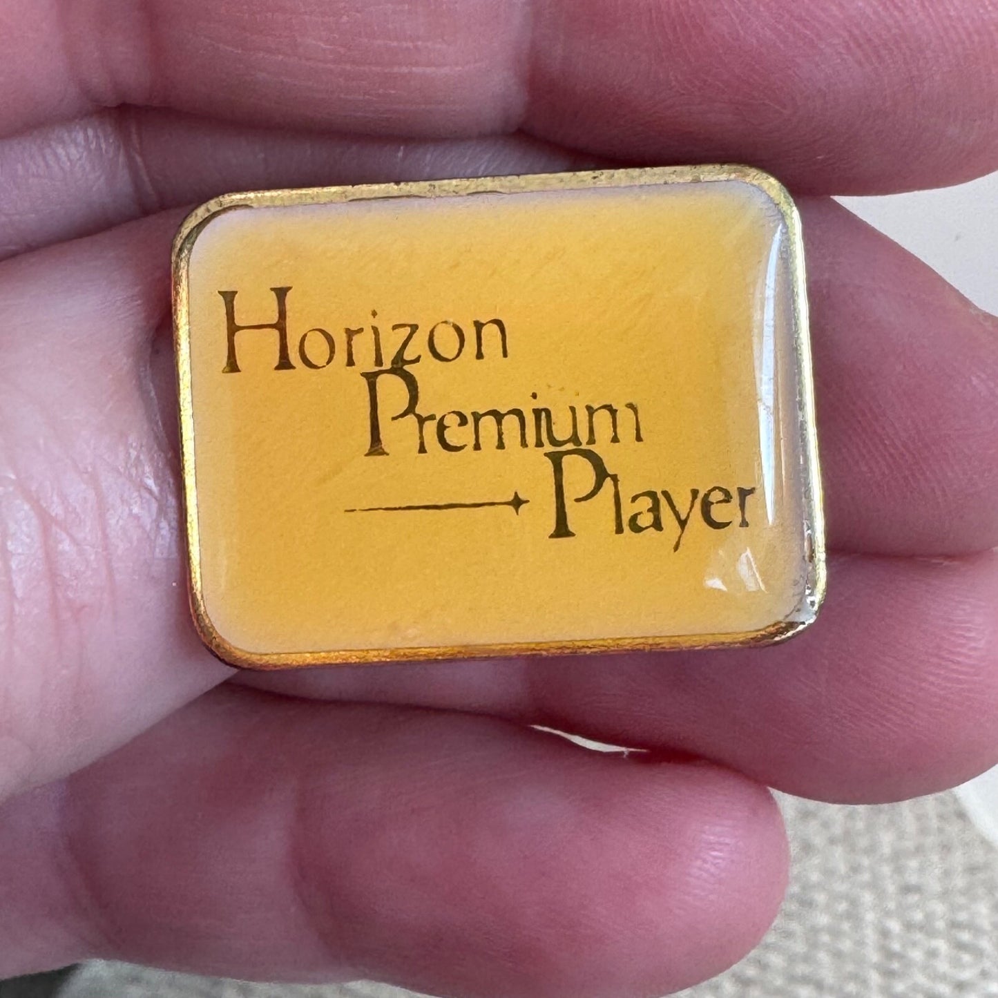 Vintage Horizon Premium Player Lapel Pin