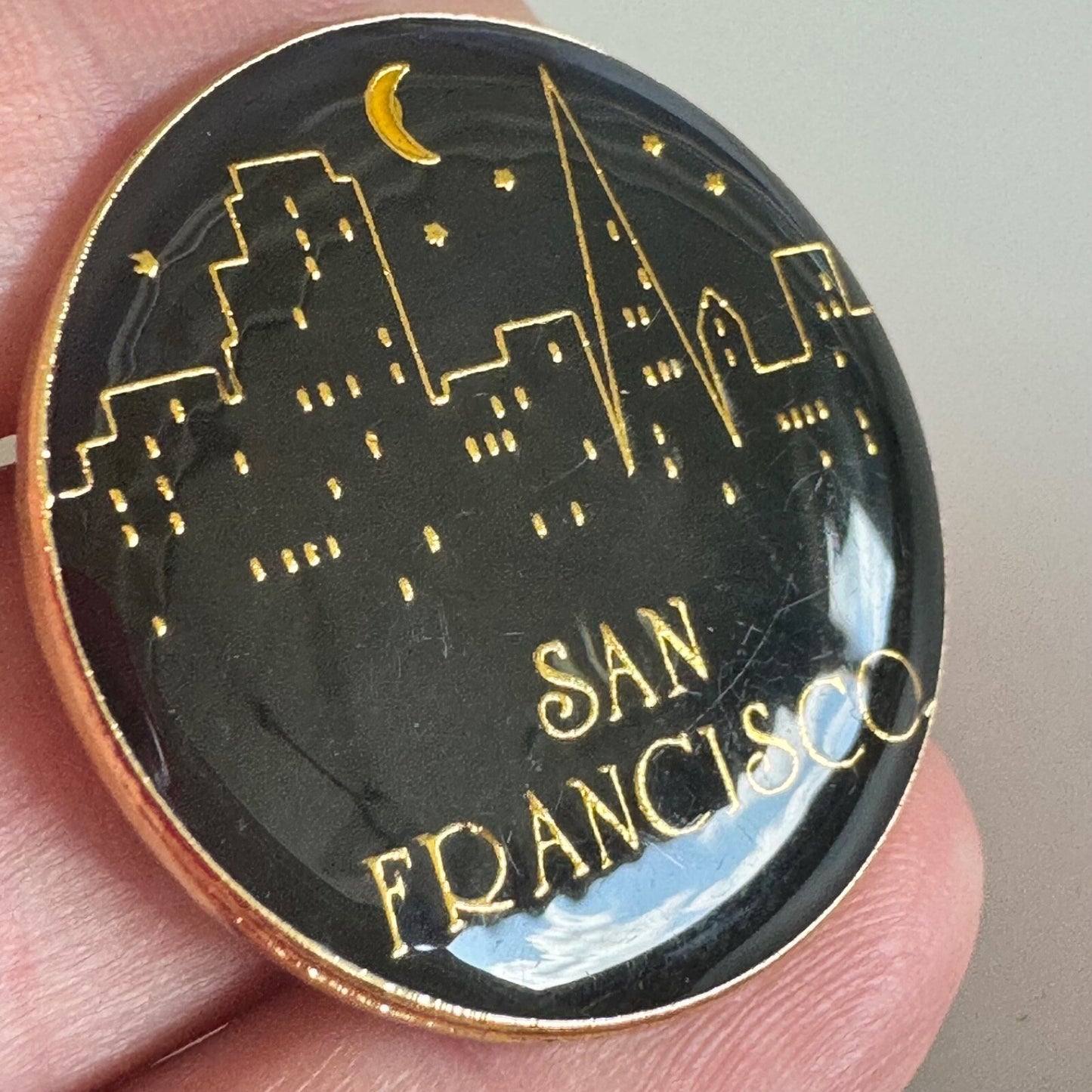 Vintage San Francisco City Skyline Pin – Night Scene Gold on Black
