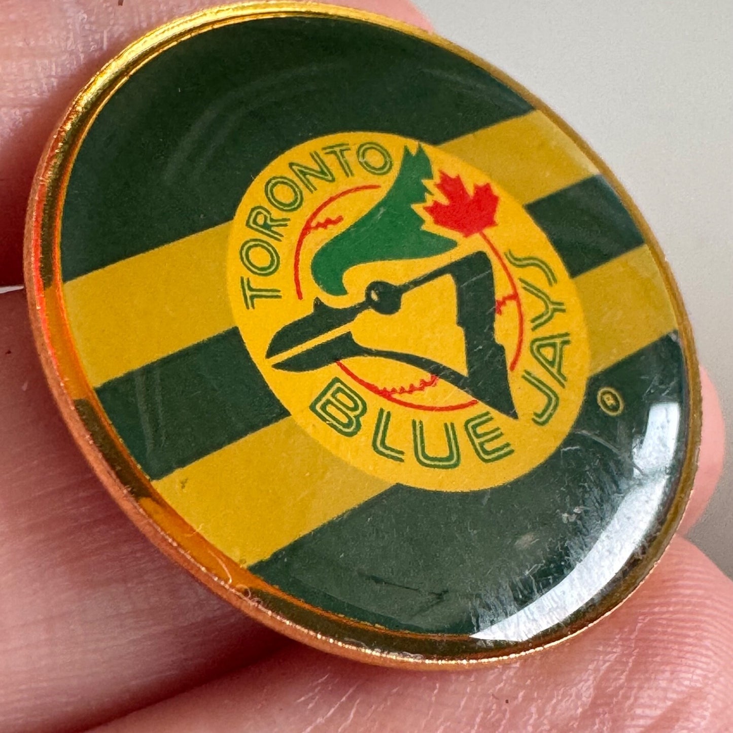 Vintage Toronto Blue Jays Round Pin – Green Yellow MLB Enamel Team Logo Badge