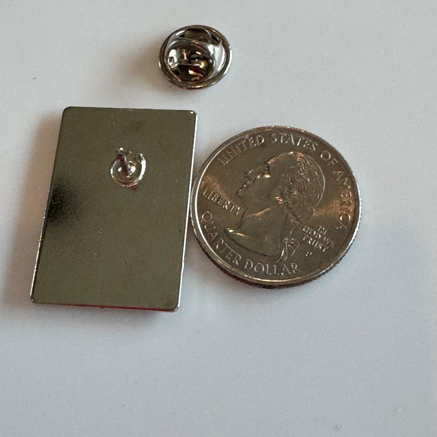 Vintage Kennedy Space Center Shuttle Photo‑Realistic Souvenir Lapel Pin