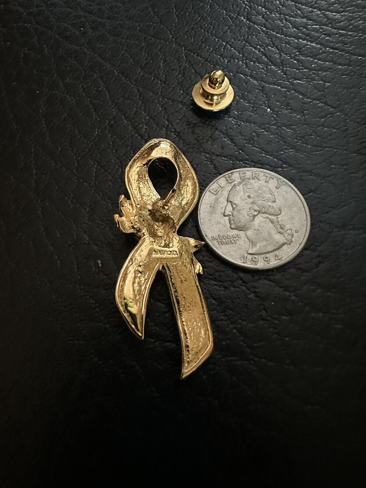 Vintage Avon Breast Cancer Large Pink Ribbon Brooch Pin Gold Tone