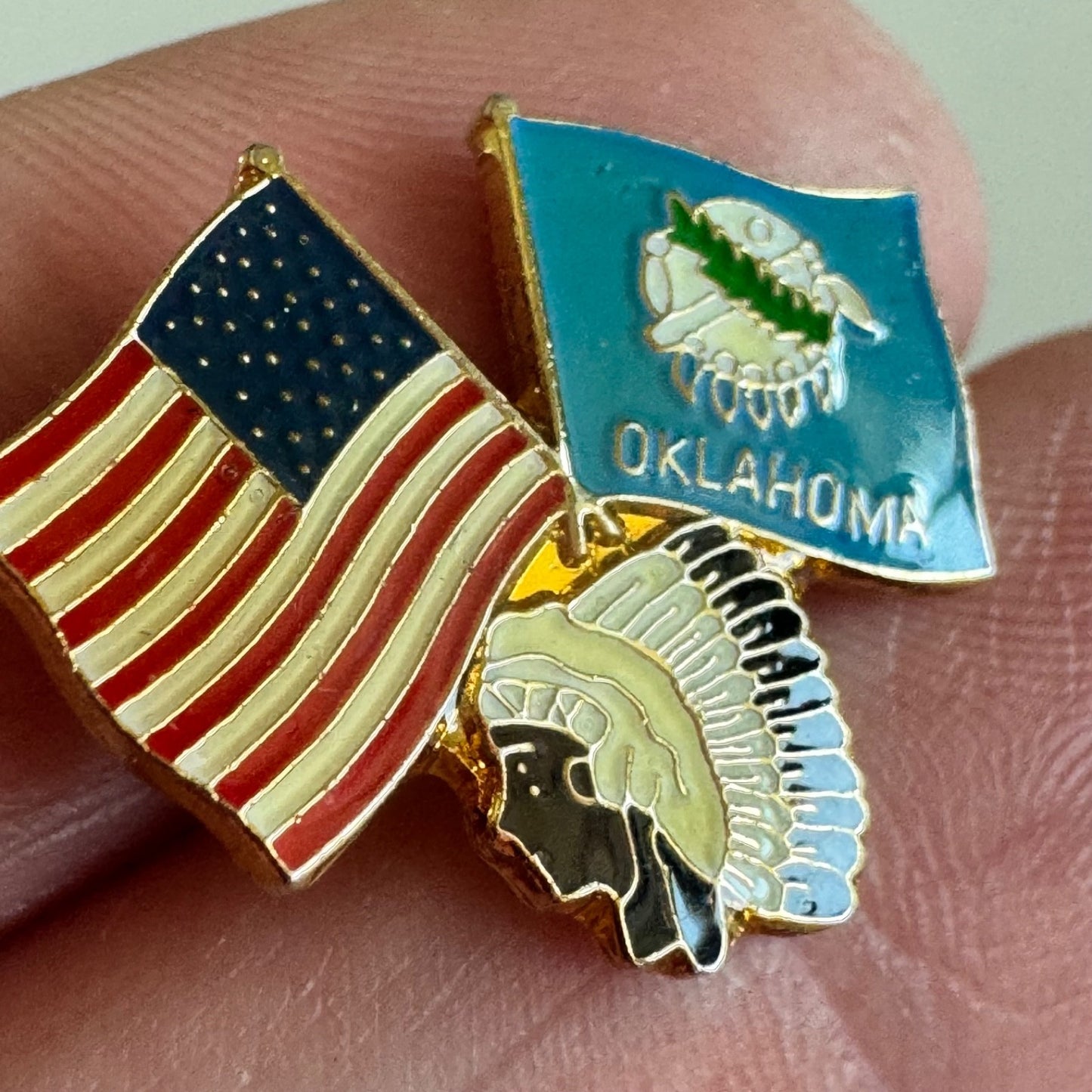 Vintage Oklahoma USA Flag Native American Dual Flag Lapel Pin