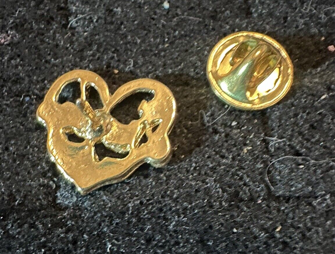NOS Vintage GRANDMA Gold Tone Letters Heart Flower Lapel Pin