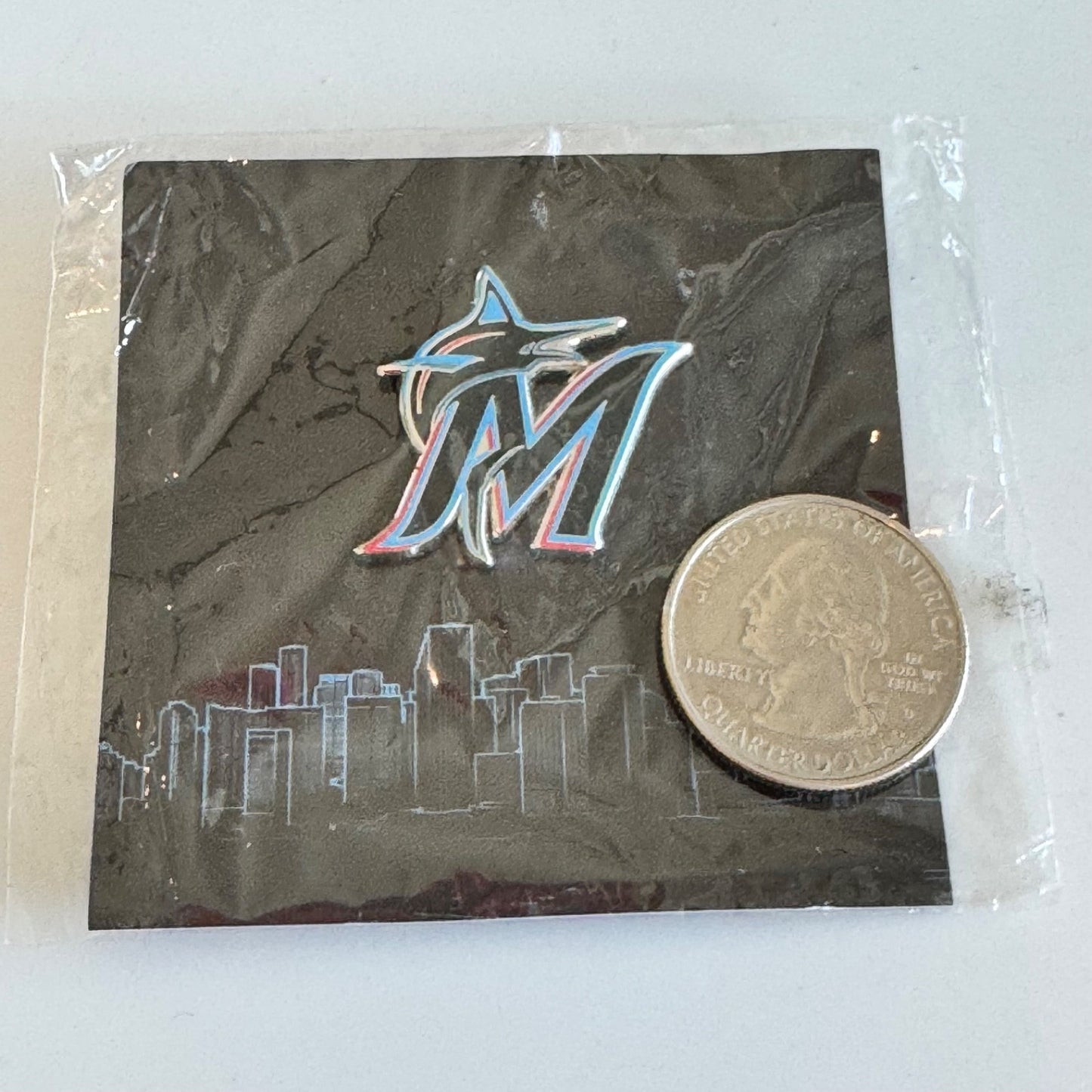 Miami Marlins MLB Team Pin – Baseball Logo Enamel Badge New on Card