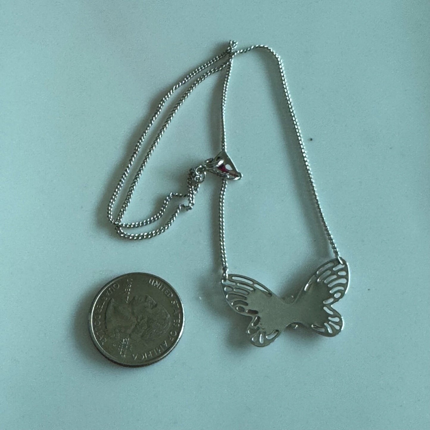 Vintage Artistry Mother of Pearl Butterfly Necklace – Silver Tone Inlay Design