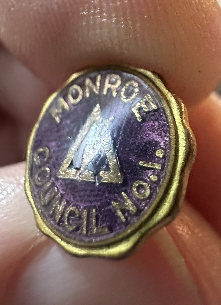 Antique Monroe Council No. 1 Royal and Select Masters Masonic Pin - Freemasonry