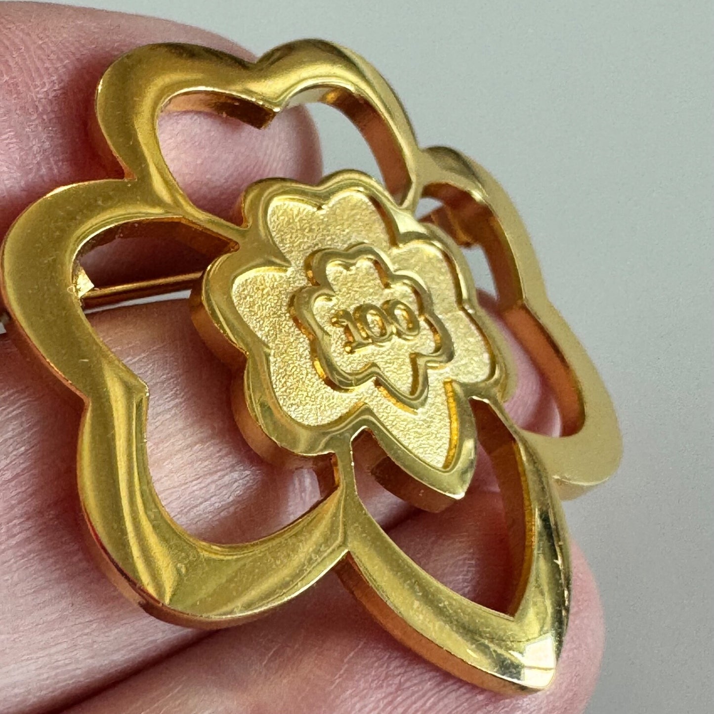 GIRL SCOUT 100 ANNIVERSARY TREFOIL BROOCH PIN SCARF SLIDE GOLD JEWELRY