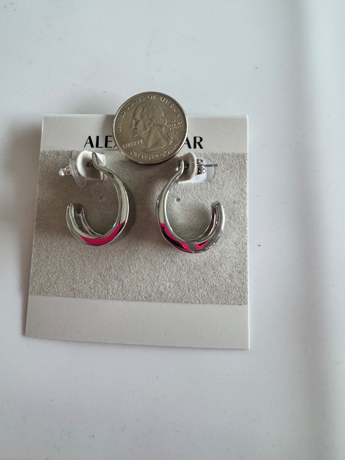 Alexis Bittar Molten Silver Ribbon Hoop Earrings – Modern Designer Style