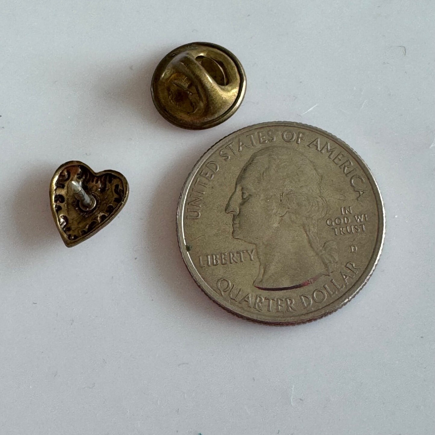 Tiny Antique Style Bronze Heart Pin – Ornate Romantic Brooch