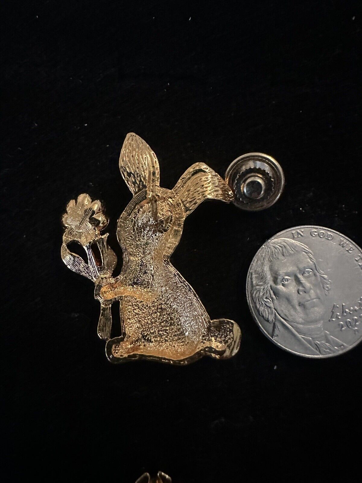 Vintage Avon Easter Bunny Rabbit with Pink Flower and Rhinestone Tack Pin Brooch