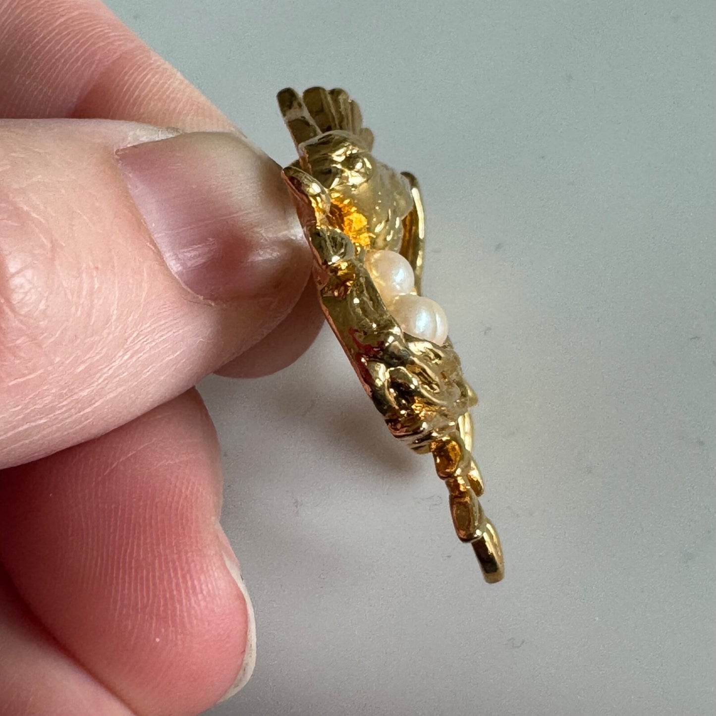 Vintage Avon Mothers Nest Bird Faux Pearl Gold Tone Pin 1991 Three Eggs