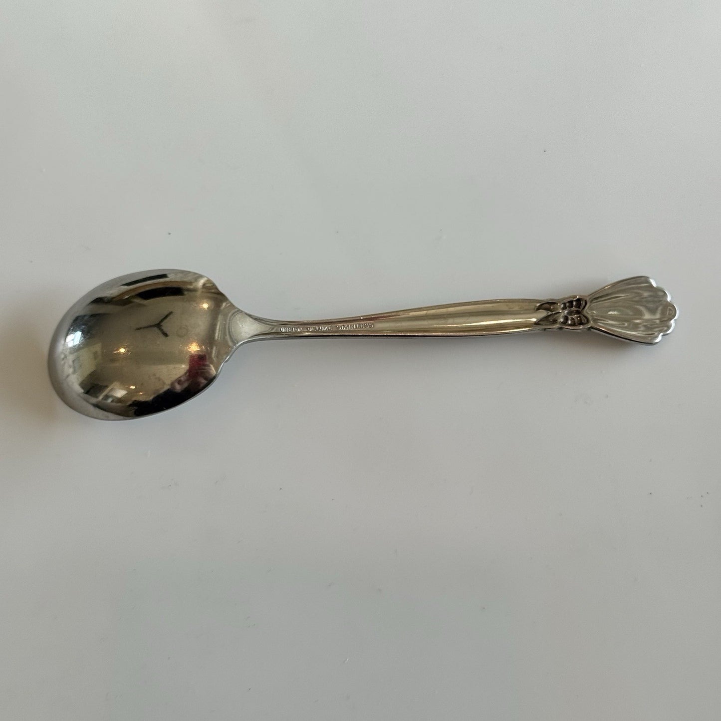 1 Oneida Deluxe Stainless Alexis Bow Teaspoon 6" Sugar Spoon