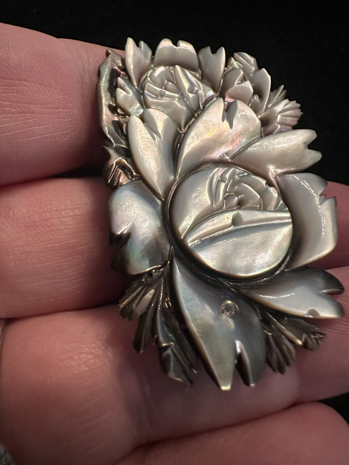 Antique Mother Of Pearl Carved Floral Victorian Brooch Pin - Stunning - Estate