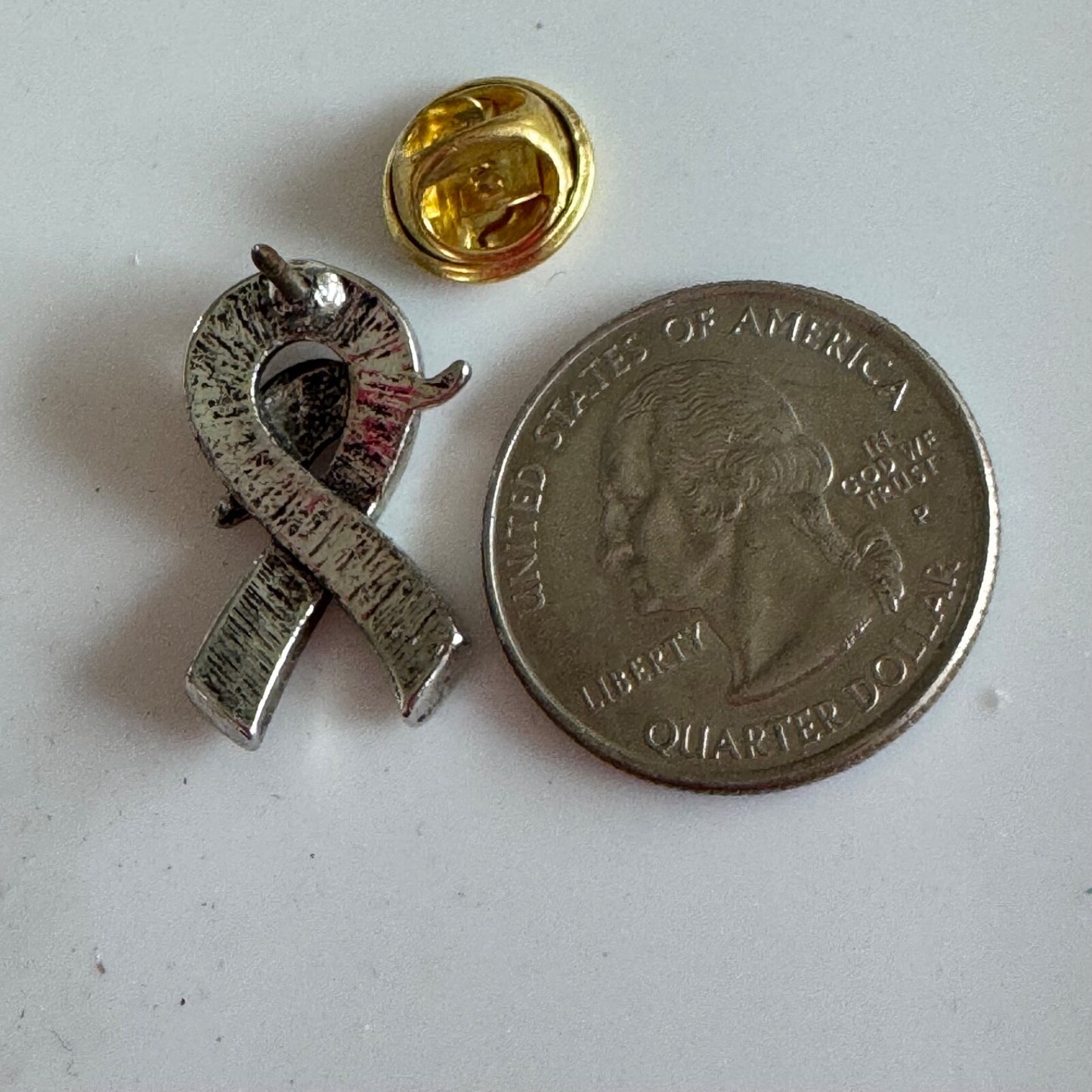 Vintage Outback Steakhouse Trust 2007 Kangaroo Ribbon Pin Australian Souvenir