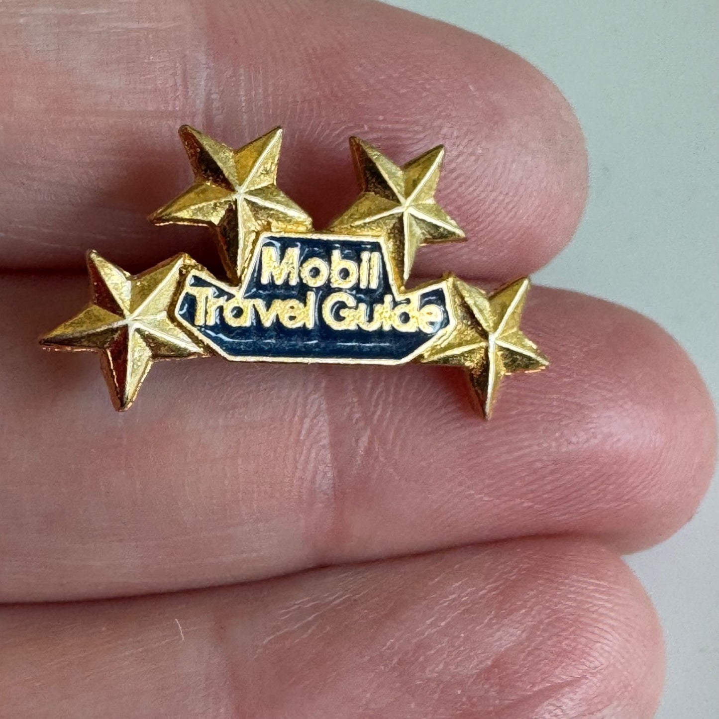 Vtg Mobil Travel Guide Four Star Award Lapel Pin Enamel