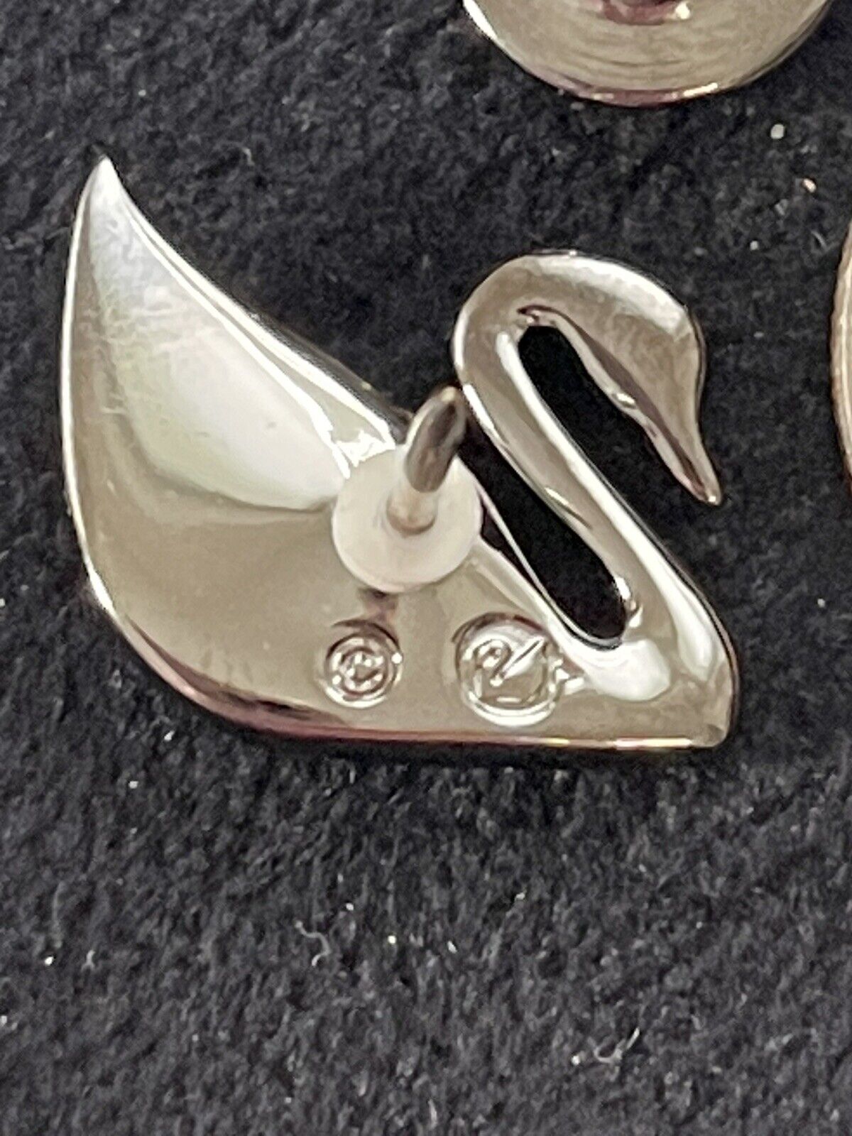 Swarovski Black Swan SCS Tac Pin Red & Pave Clear Crystals Dark Grey Silver 2003