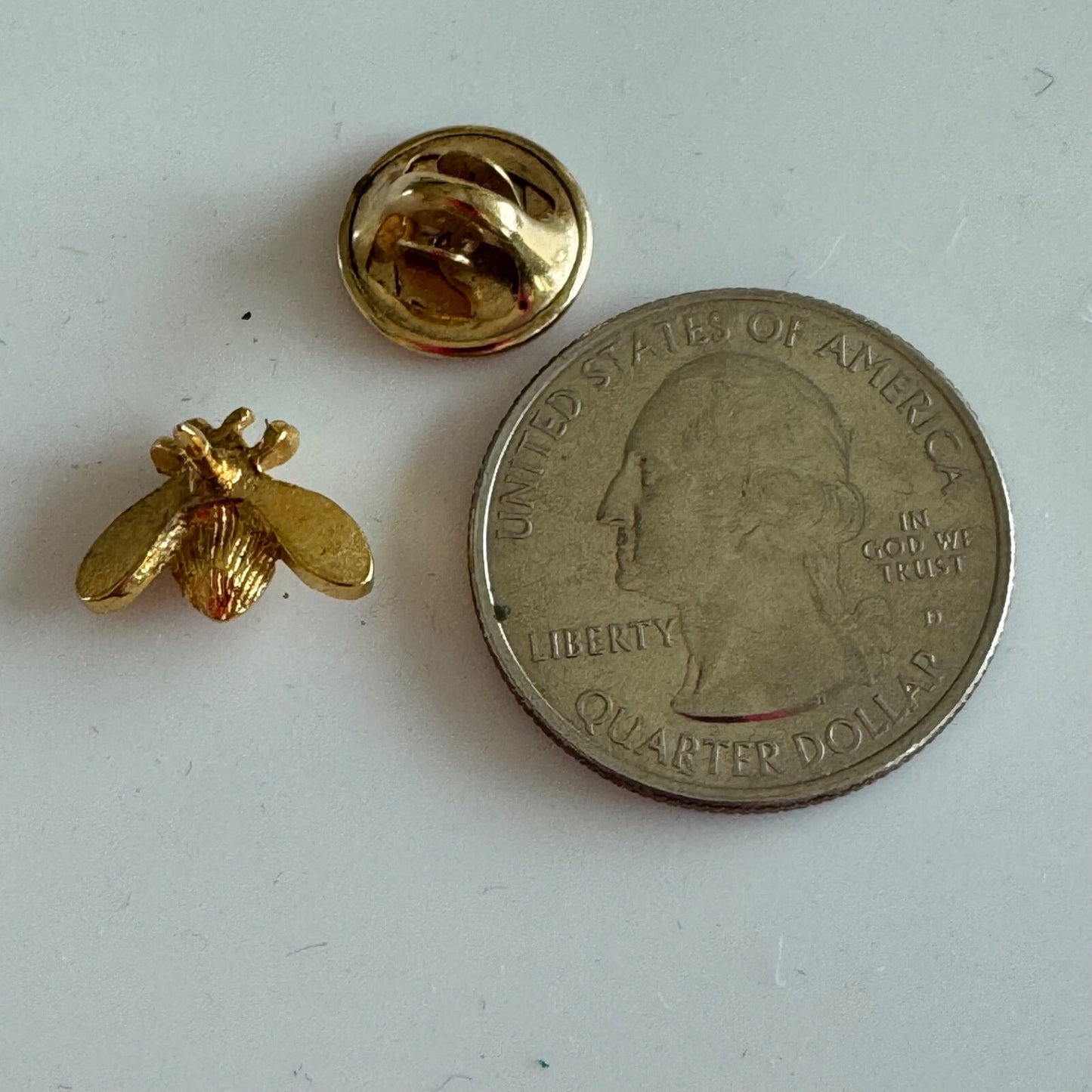 Vintage Miniature Gold Bee Brooch – Small Insect Pin Vintage Jewelry