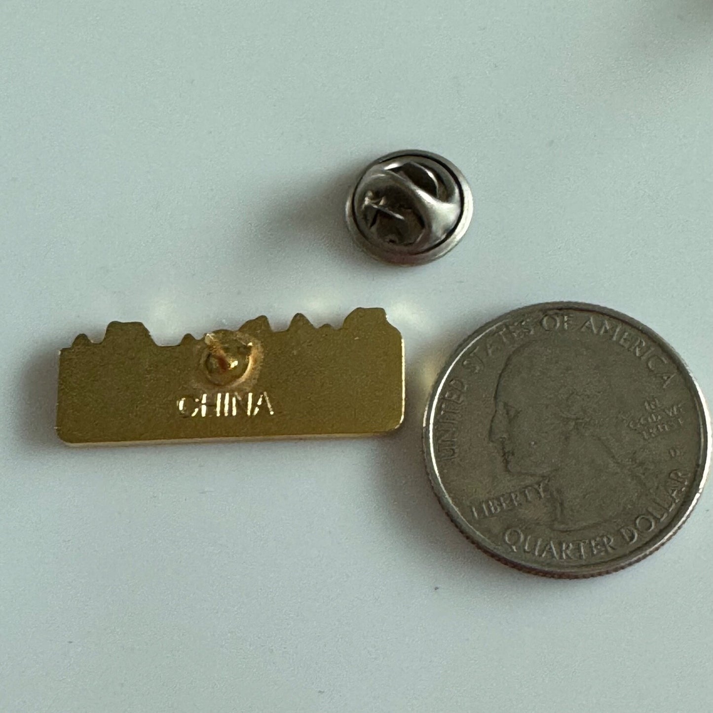 Badlands National Park Enamel Tourist Lapel Pin South Dakota SD