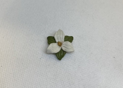 VINTAGE WHITE LEATHER TRILLIUM FLOWER BROOCH HANDMADE