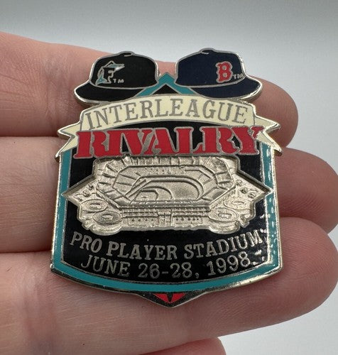 Florida Marlins vs Boston Red Sox 1998 Interleague Rivalry Ltd Ed. Pin