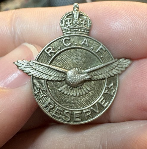 Vintage R.C.A.F. Reserve Pin Badge - W. Scully Montreal Ltd - Low Number