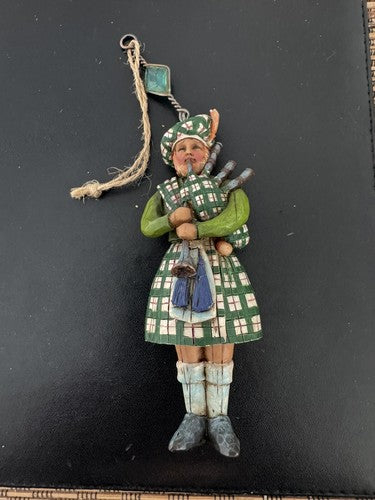 6.5" T PIED PIPER ONLY Jim Shore Heartwood Creek 12 Days of Christmas Orn. Set