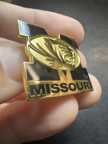 MIZZOU Souvenir Pin University of Missouri Columbia  Black & Gold Go Tigers!