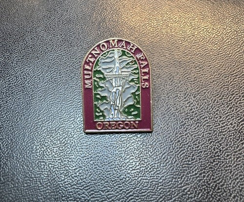 Multnomah Falls Oregon Travel Souvenir Lapel Pin
