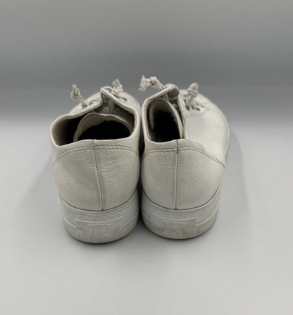 $420 Paul Green Hadley Platform Sneaker white leather silver 7.5 (2) (TD21)