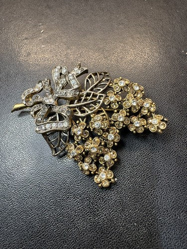 Stunning VTG Oscar De La Renta Rhinestone Large Flower & Bow Brooch