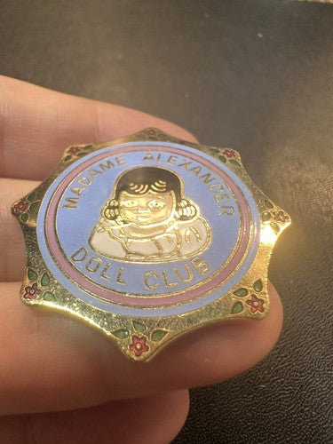 Madame Alexander Doll Club Collection Collectors Lapel Hat Pin MADC Brooch