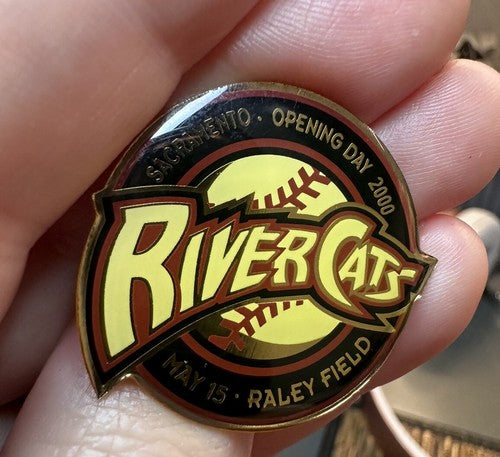 Vintage OPENING DAY 2000 MLB Baseball Pin Sacramento River Cats Raley Field