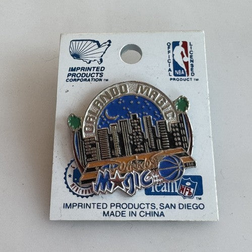 VTG ORLANDO MAGIC 1995 NBA Basketball Logo Skyline Lapel Pin New On Card NOS