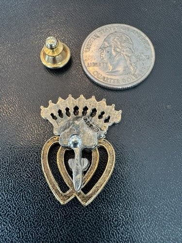 VTG LUCKENBOOTH ART ARTHUR PEPPER HERALDIC PIN HEART CROWN FLEUR-DE-LIS BROOCH