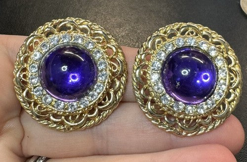 FABULOUS 1980's 1990’s Vintage PURPLE CABOCHON Rhinestone GOLD TONECLIP EARRINGS
