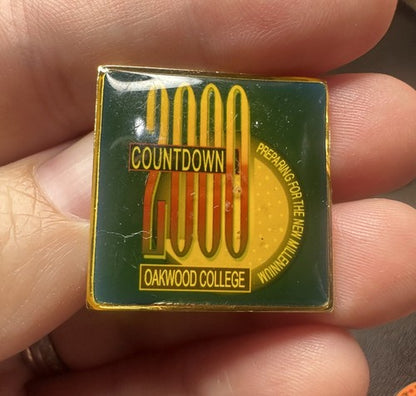 Vintage Oakwood College Countdown 2000 Lapel Hat Pin