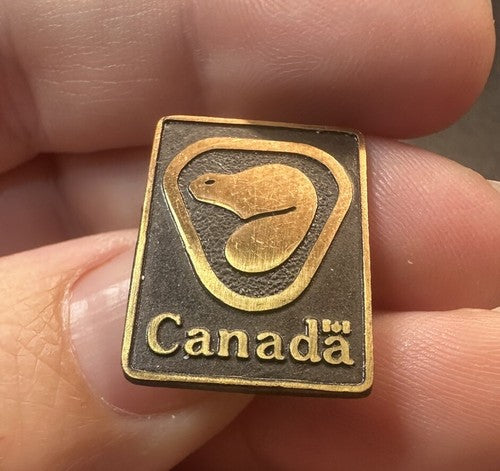 Vintage Parks Canada National Park Park Logo Emblem Gold Tone Lapel Pin