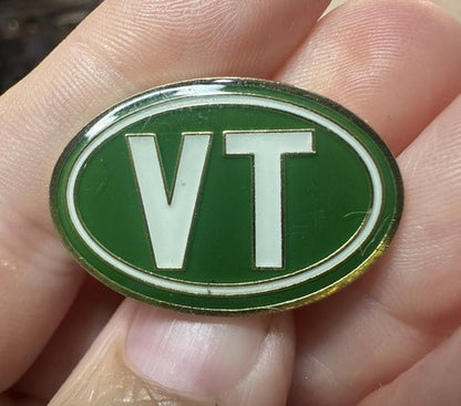 Vermont Bumper Sticker Green White Oval Ski Stowe Ski Pin