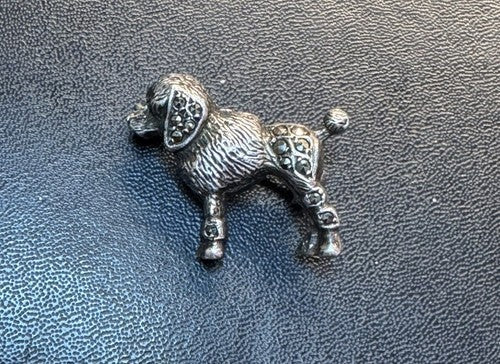 925 Sterling Silver Marcasite Sparkle Small Poodle Dog Pin Brooch Pendant