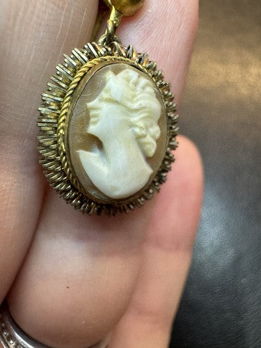 Antique Cameo Shell Dangle Screw Back Earrings