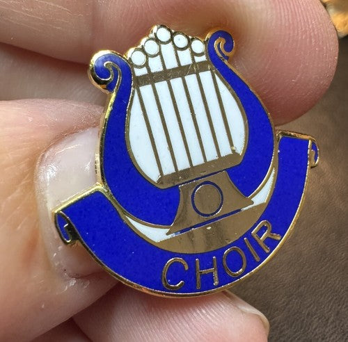 NEW CHOIR MUSIC LYRE  1" ENAMELED AWARD PIN GOLD TONE - Varsity Chorus School