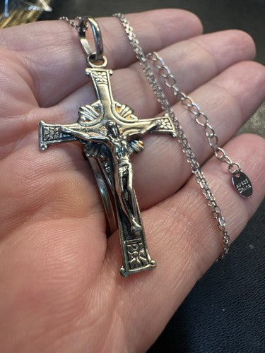 925 Sterling Silver Men's Womens Cross Crucifix Pendant & Chain 18” Argento Vivo