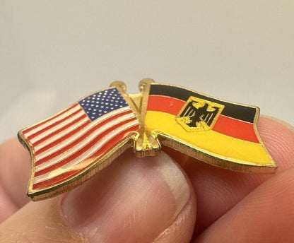 VTG Lapel Pinback Hat Pin Gold Tone American Germany Frendship Flag Pin 