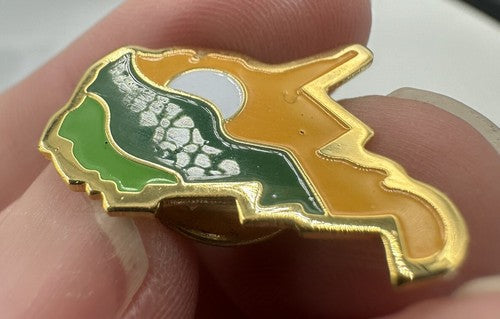State of West Virginia Shaped Map Tourist Travel Souvenir Collector Pin